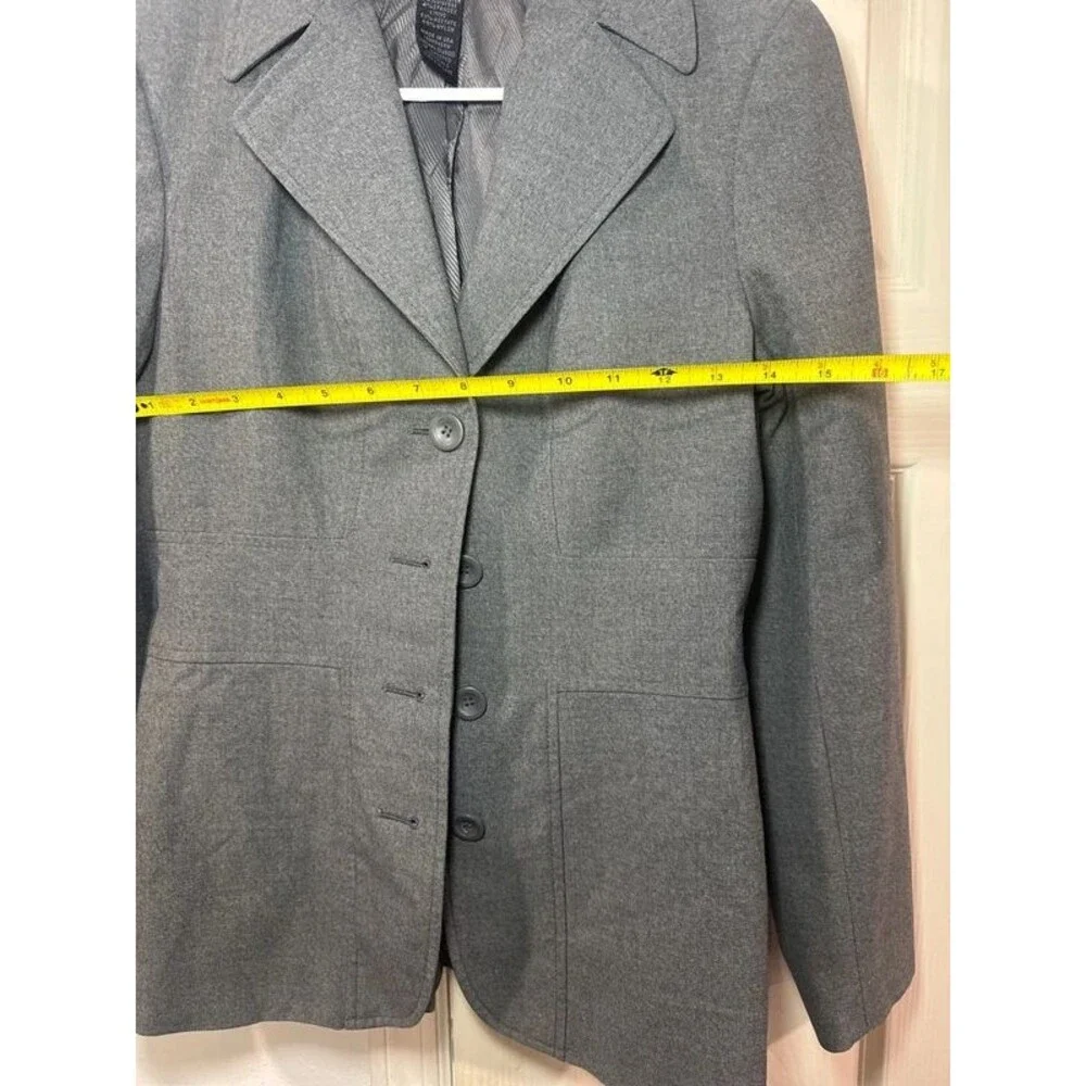 The Limited Stretch Women Top/Coat- Size XS